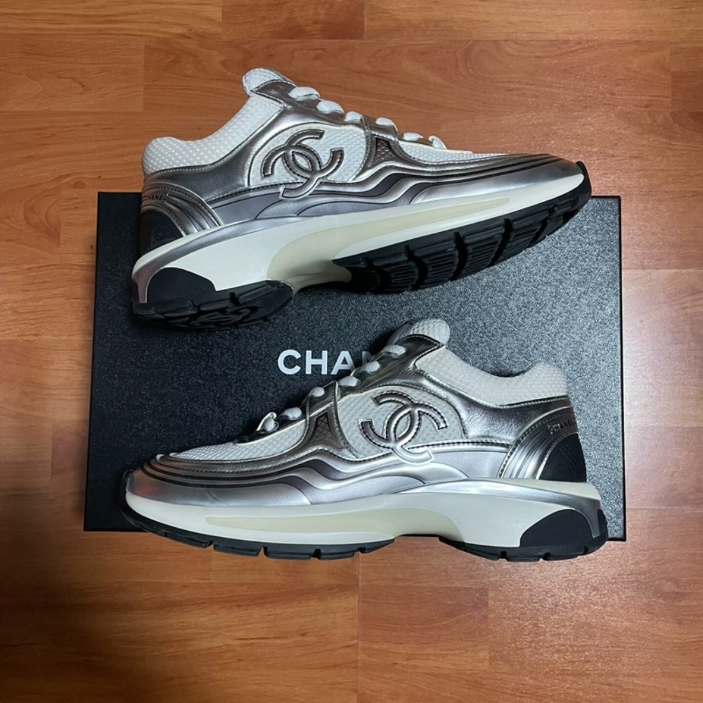 Chanel CC Logo Sneakers